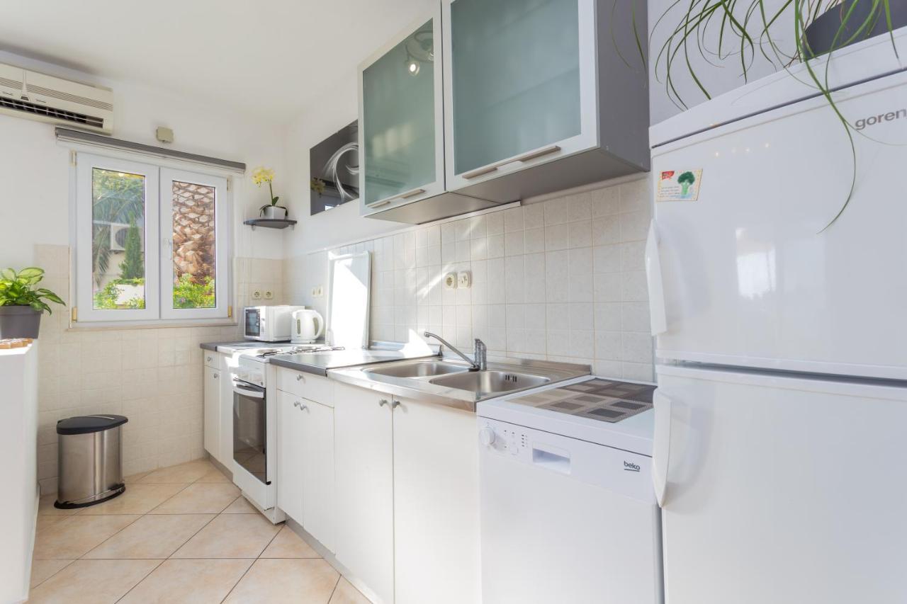 Apartman Lucy Hvar Town Bagian luar foto