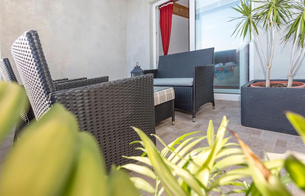 Apartman Lucy Hvar Town Bagian luar foto