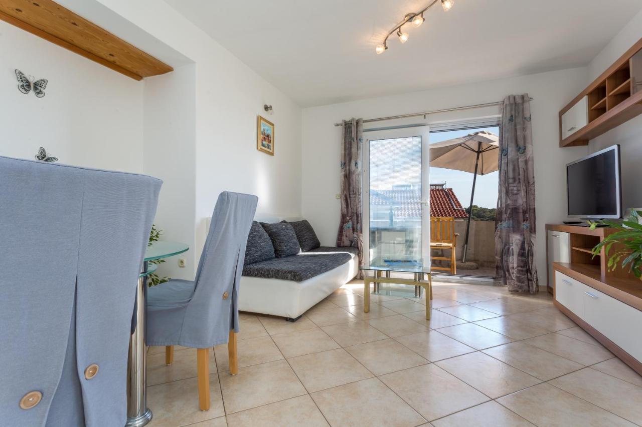 Apartman Lucy Hvar Town Bagian luar foto